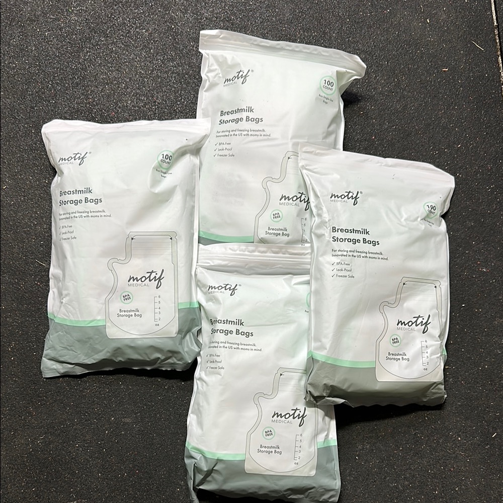 Motif Breastmilk Storage Bags (400 total)
